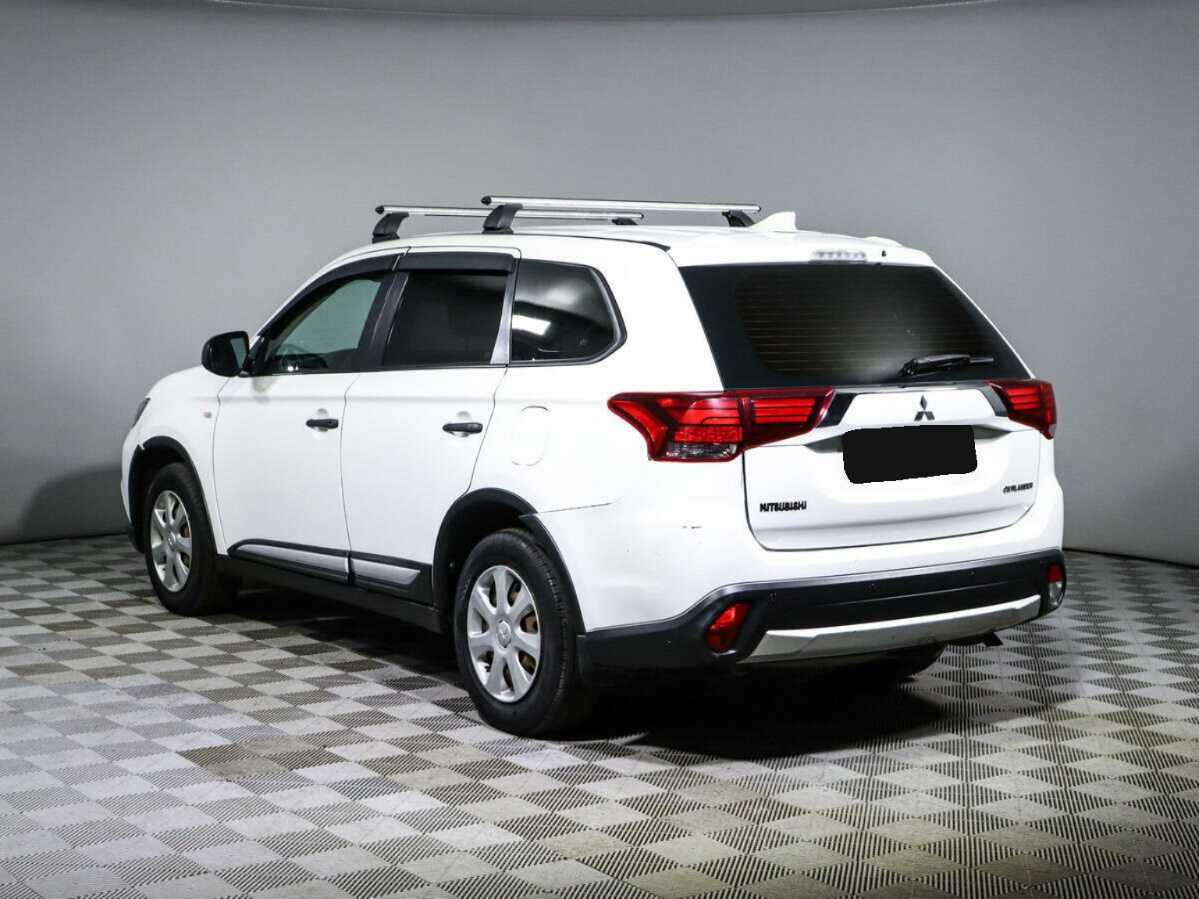 Mitsubishi Outlander с пробегом — 2018 год. Фото: #5