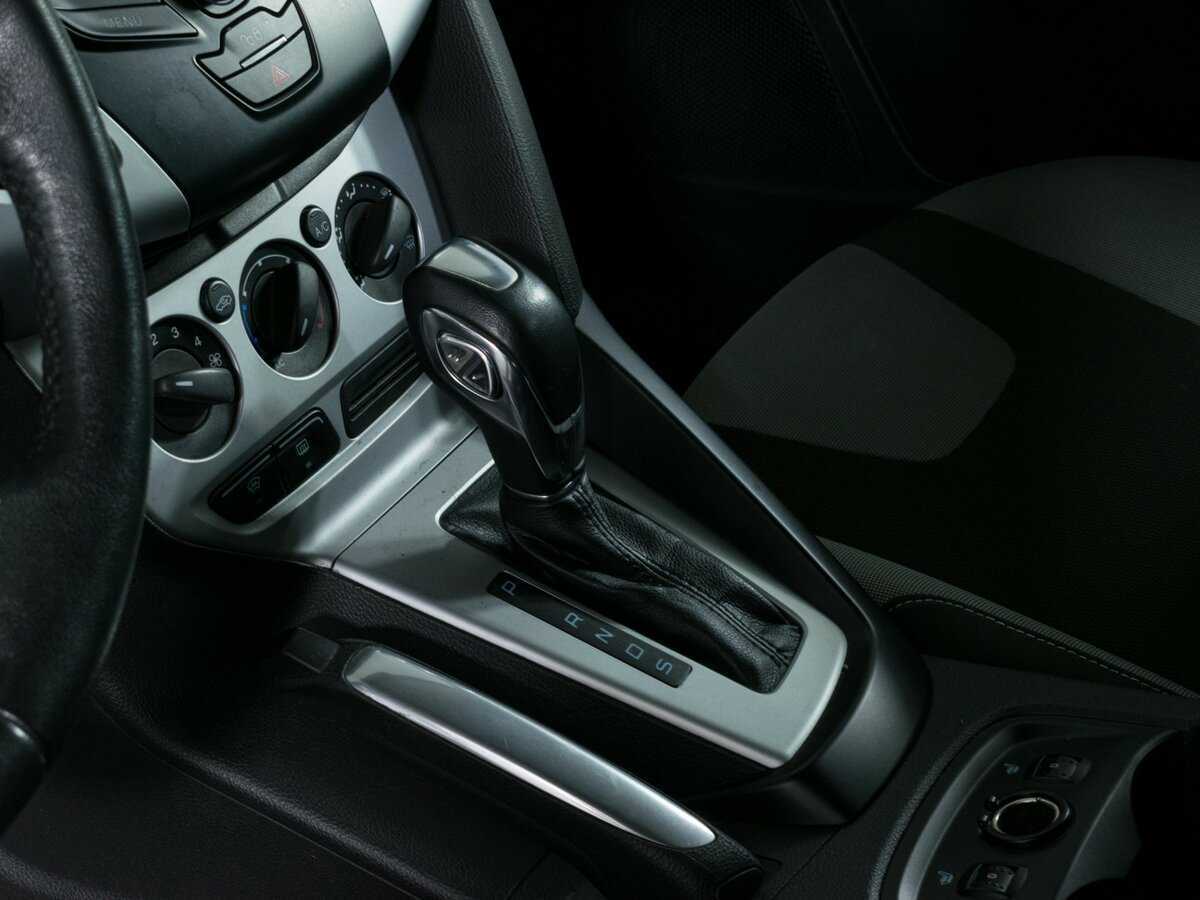 Ford Focus с пробегом — 2012 год. Фото: #12