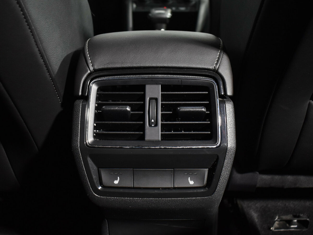 Skoda Karoq с пробегом — 2021 год. Фото: #17