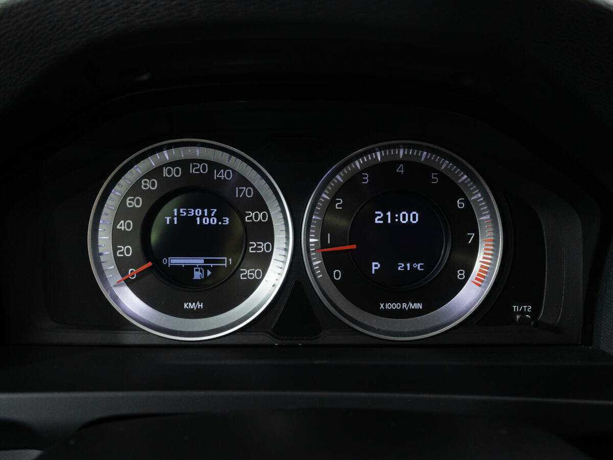 Volvo S60 с пробегом — 2012 год. Фото: #11