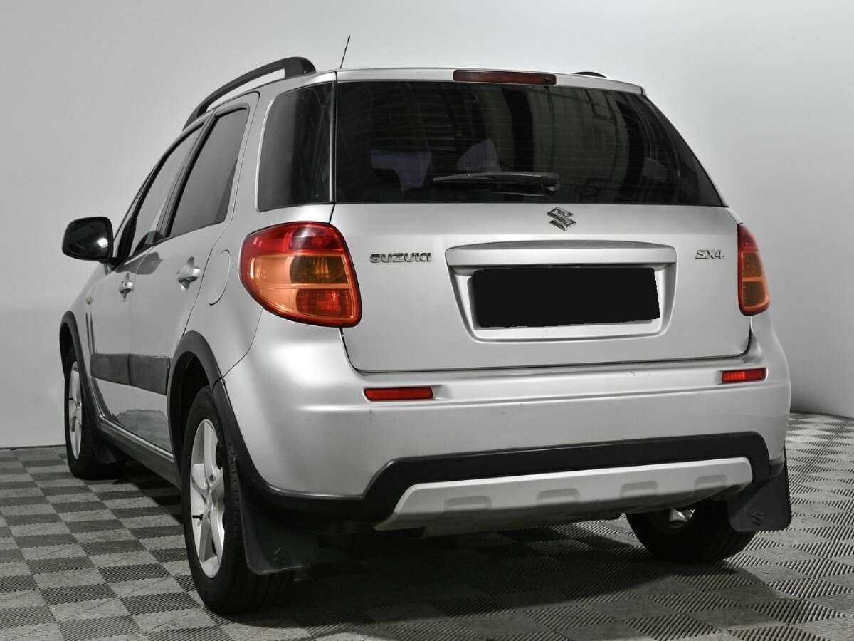 Suzuki SX4 с пробегом — 2013 год. Фото: #5