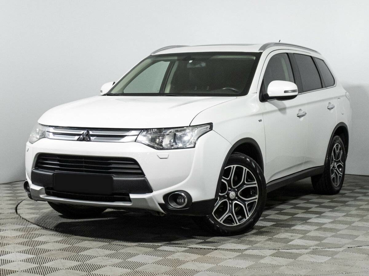 Mitsubishi Outlander с пробегом — 2014 год. Посмотреть фото