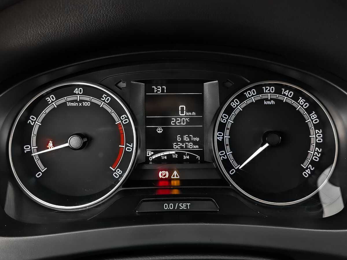 Skoda Rapid с пробегом — 2019 год. Фото: #11