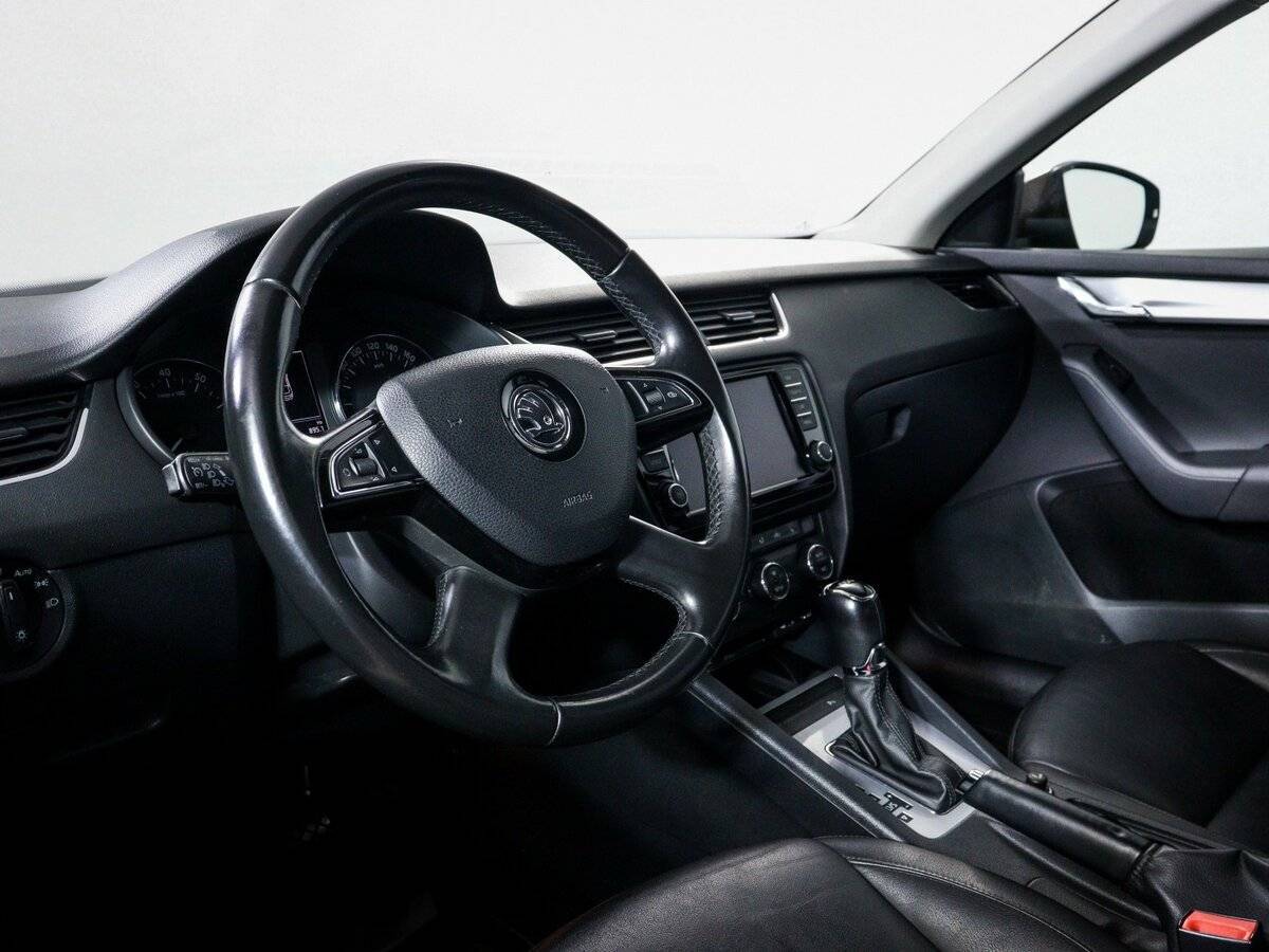 Skoda Octavia с пробегом — 2014 год. Фото: #13
