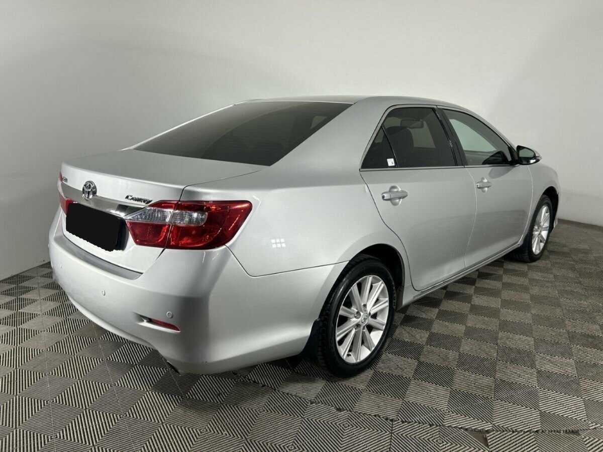 Toyota Camry с пробегом — 2013 год. Фото: #5