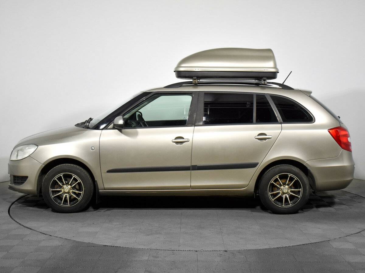 Skoda Fabia с пробегом — 2012 год. Фото: #7