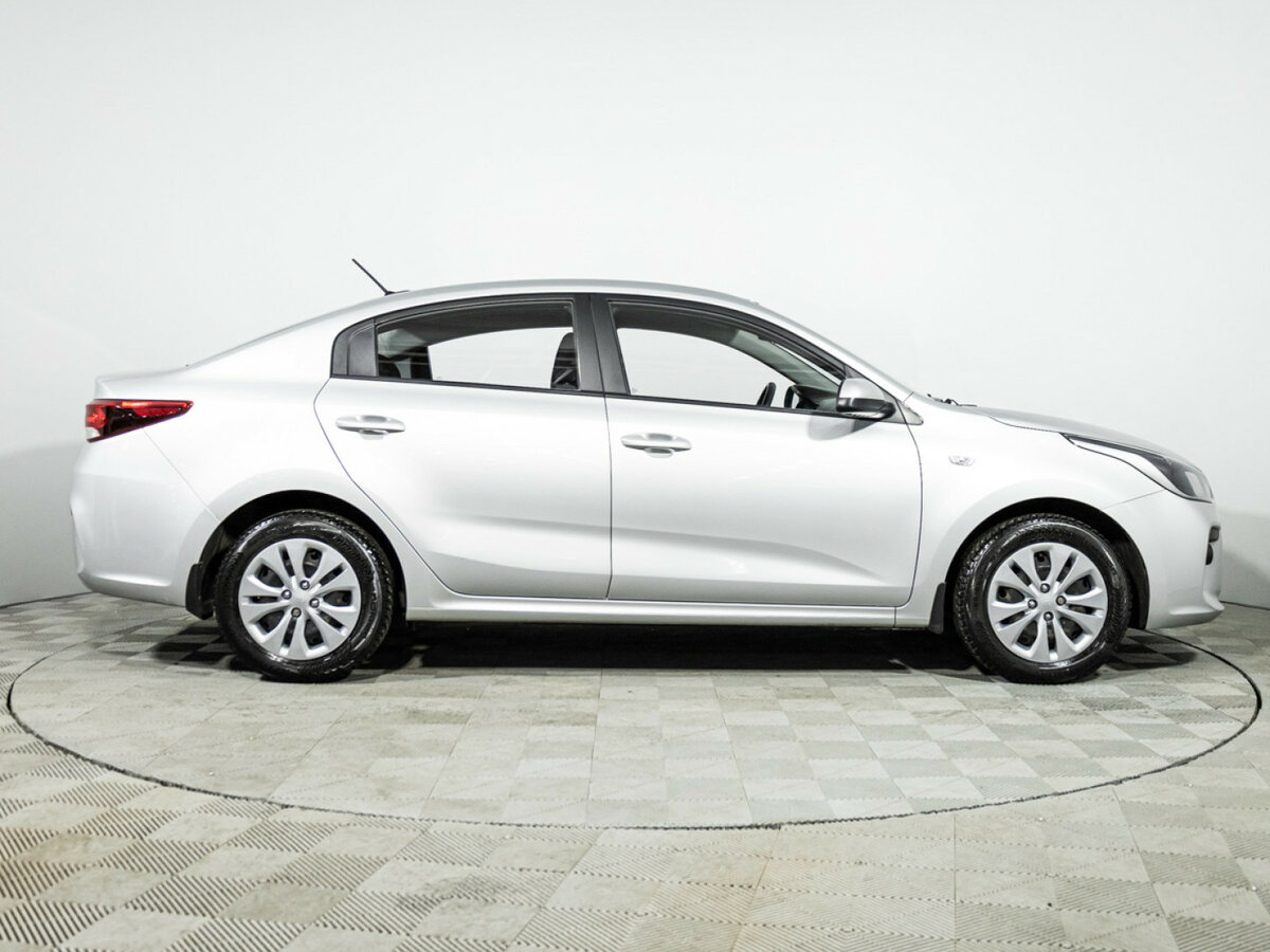 Kia Rio с пробегом — 2020 год. Фото: #3