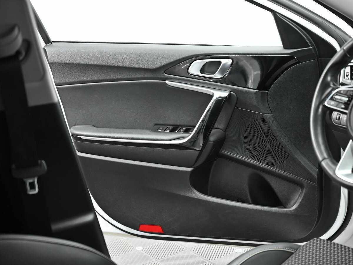 Kia Ceed с пробегом — 2019 год. Фото: #5