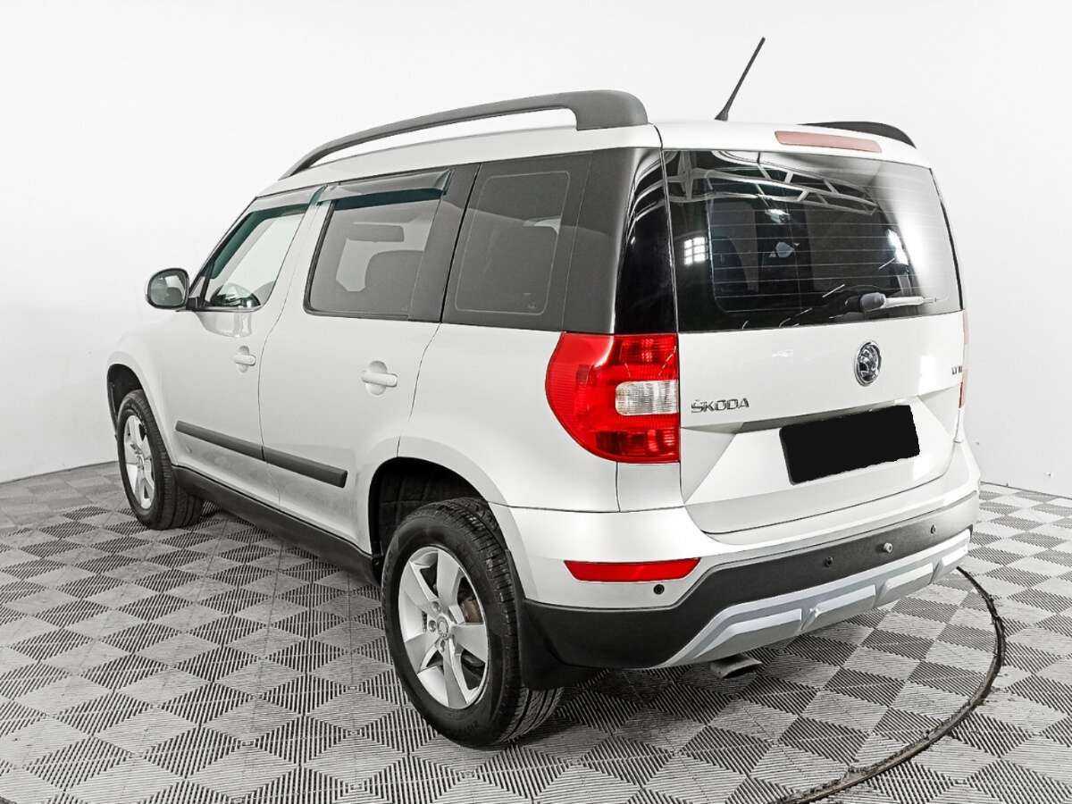 Skoda Yeti с пробегом — 2015 год. Фото: #6