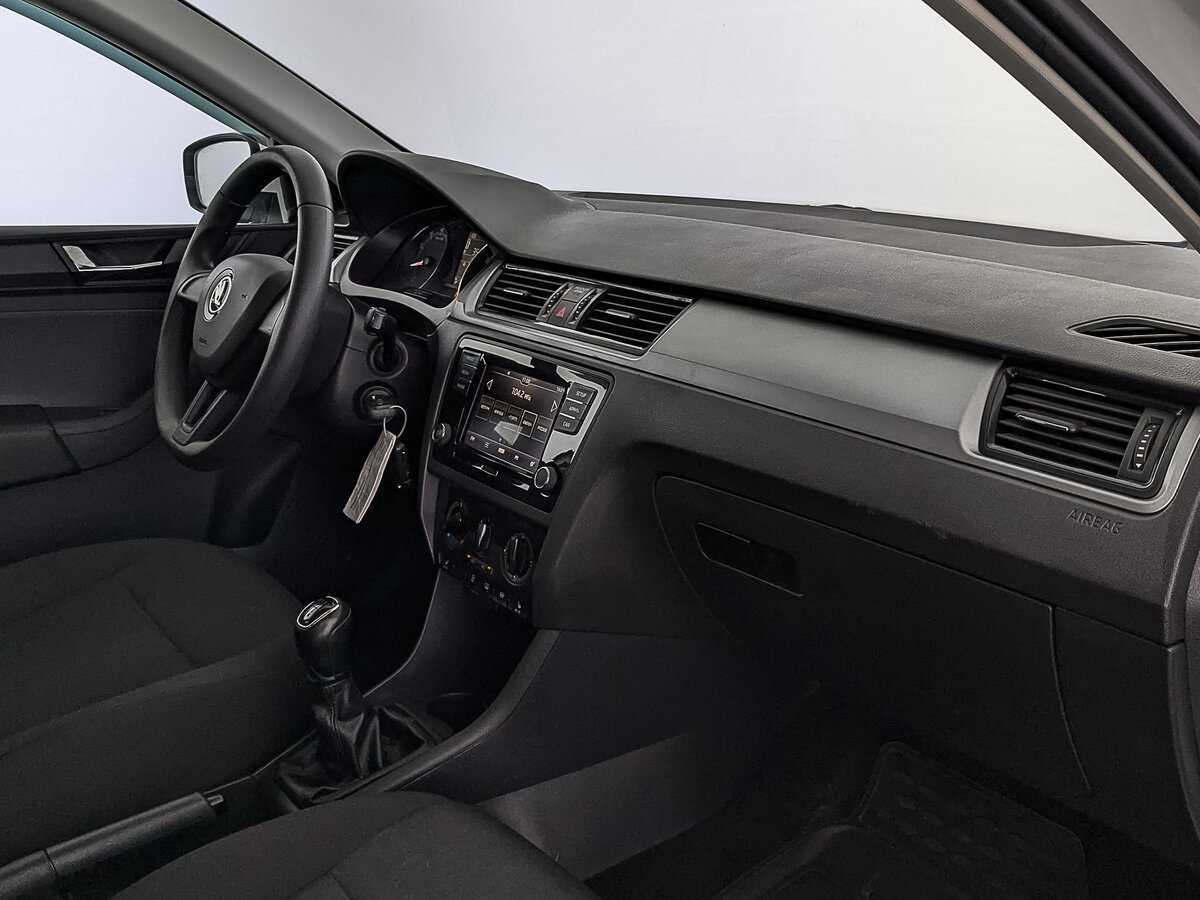 Skoda Rapid с пробегом — 2019 год. Фото: #12