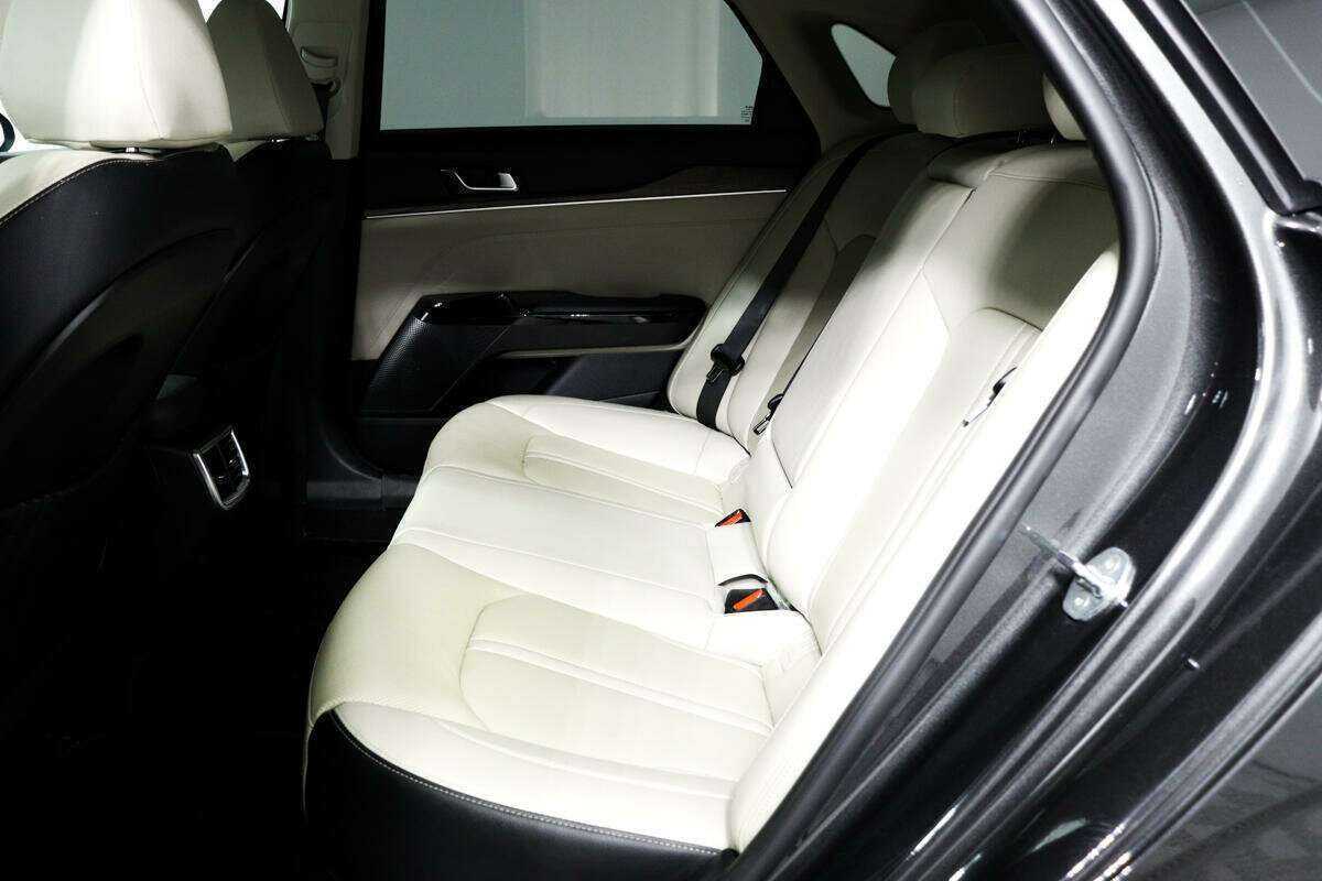 Kia K5 с пробегом — 2021 год. Фото: #11