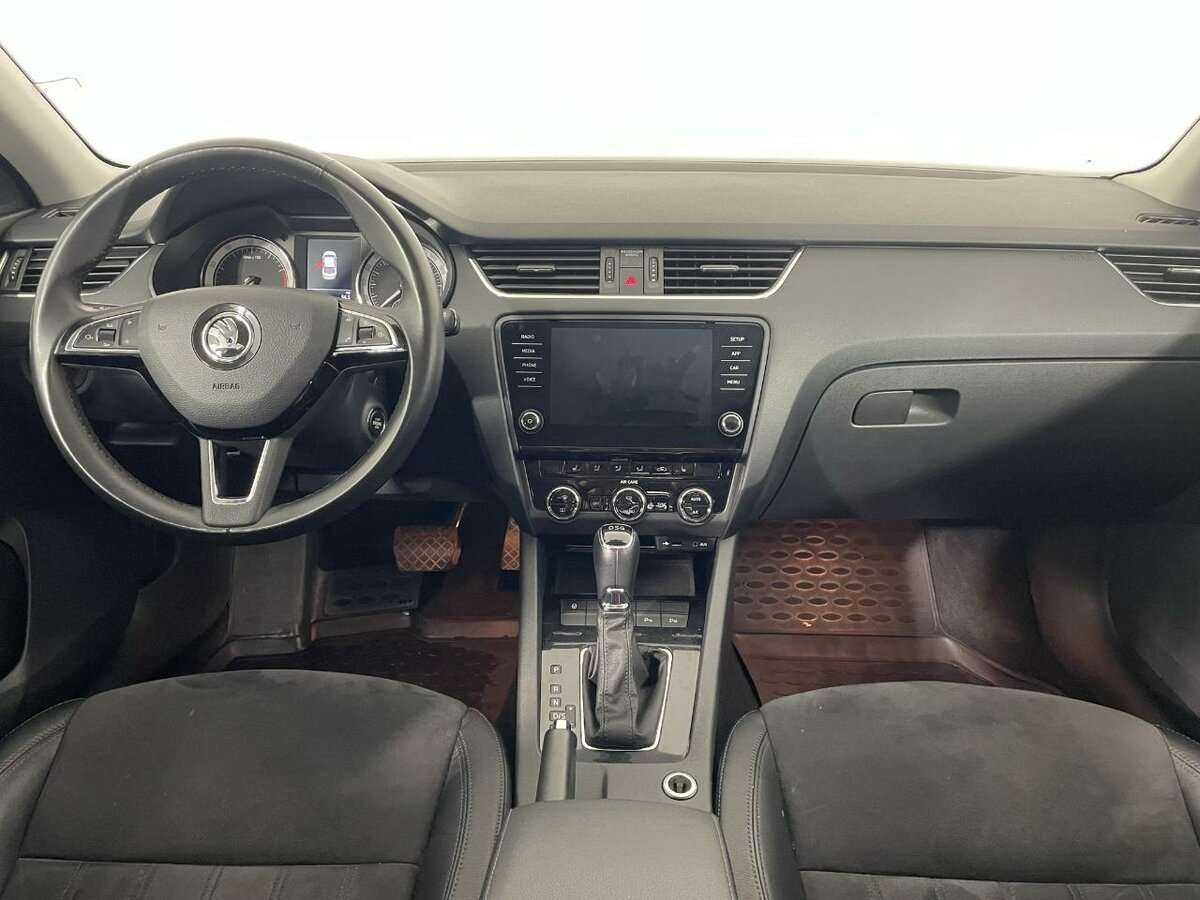 Skoda Octavia с пробегом — 2017 год. Фото: #6