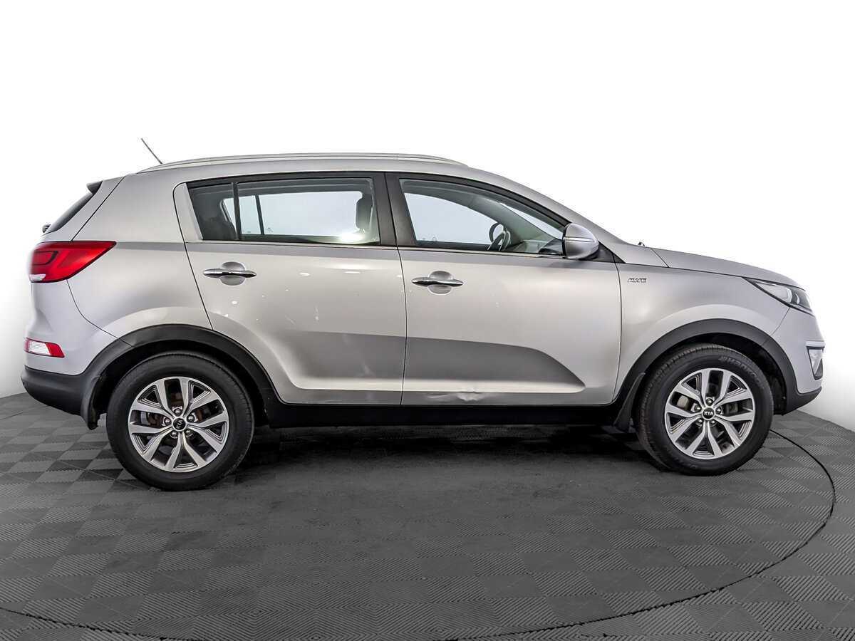 Kia Sportage с пробегом — 2015 год. Фото: #3