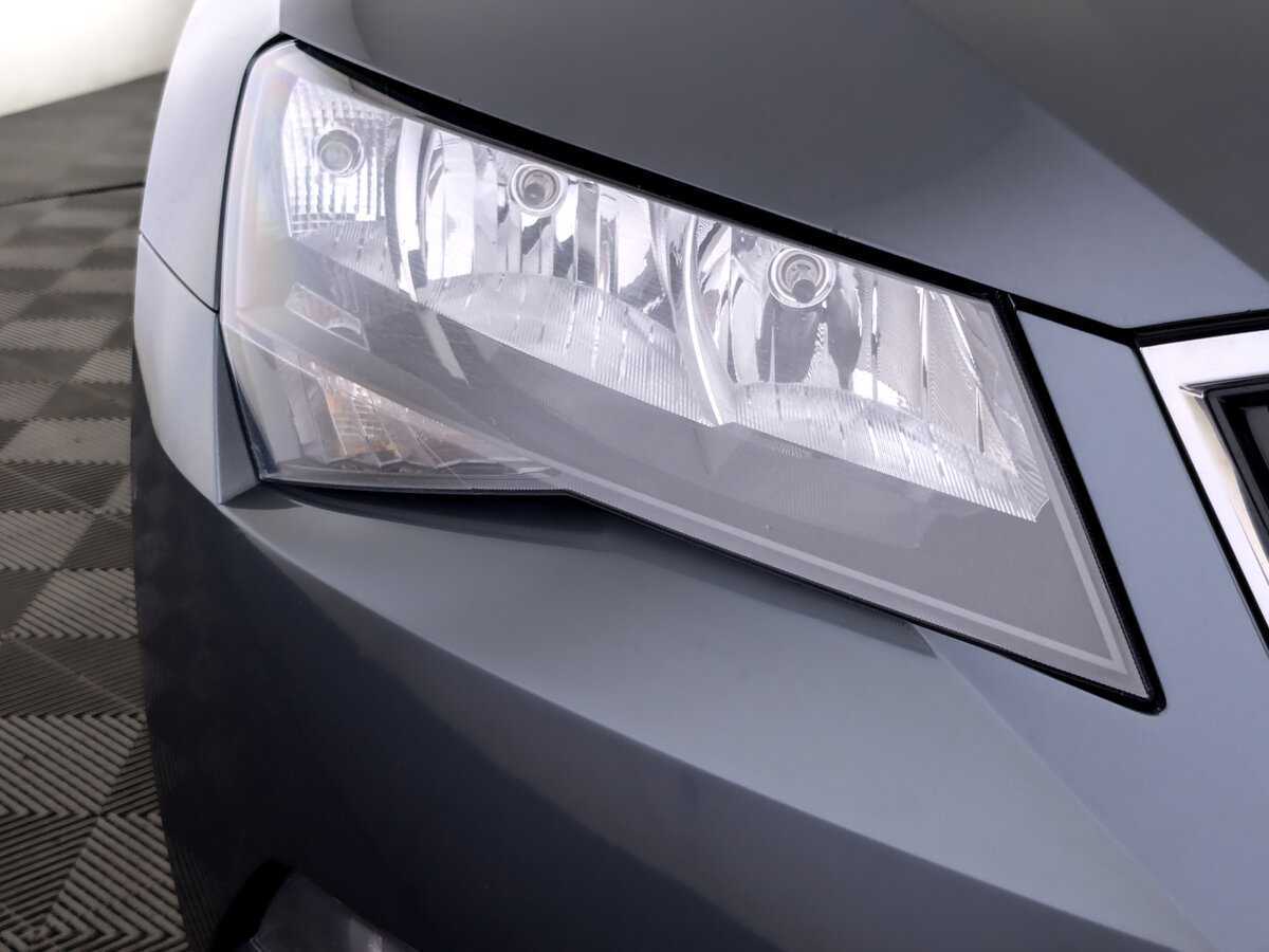 Skoda Superb с пробегом — 2019 год. Фото: #16