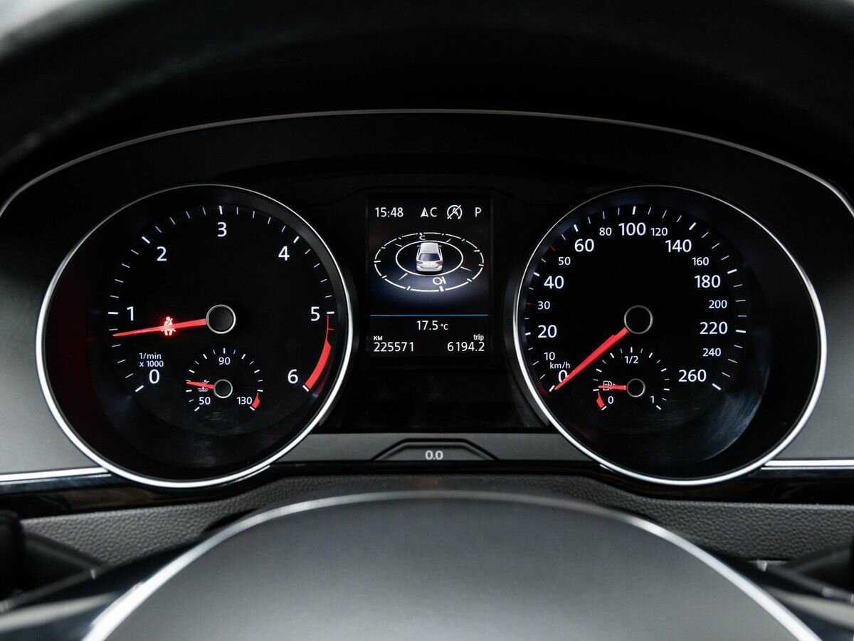 Volkswagen Passat с пробегом — 2018 год. Фото: #20