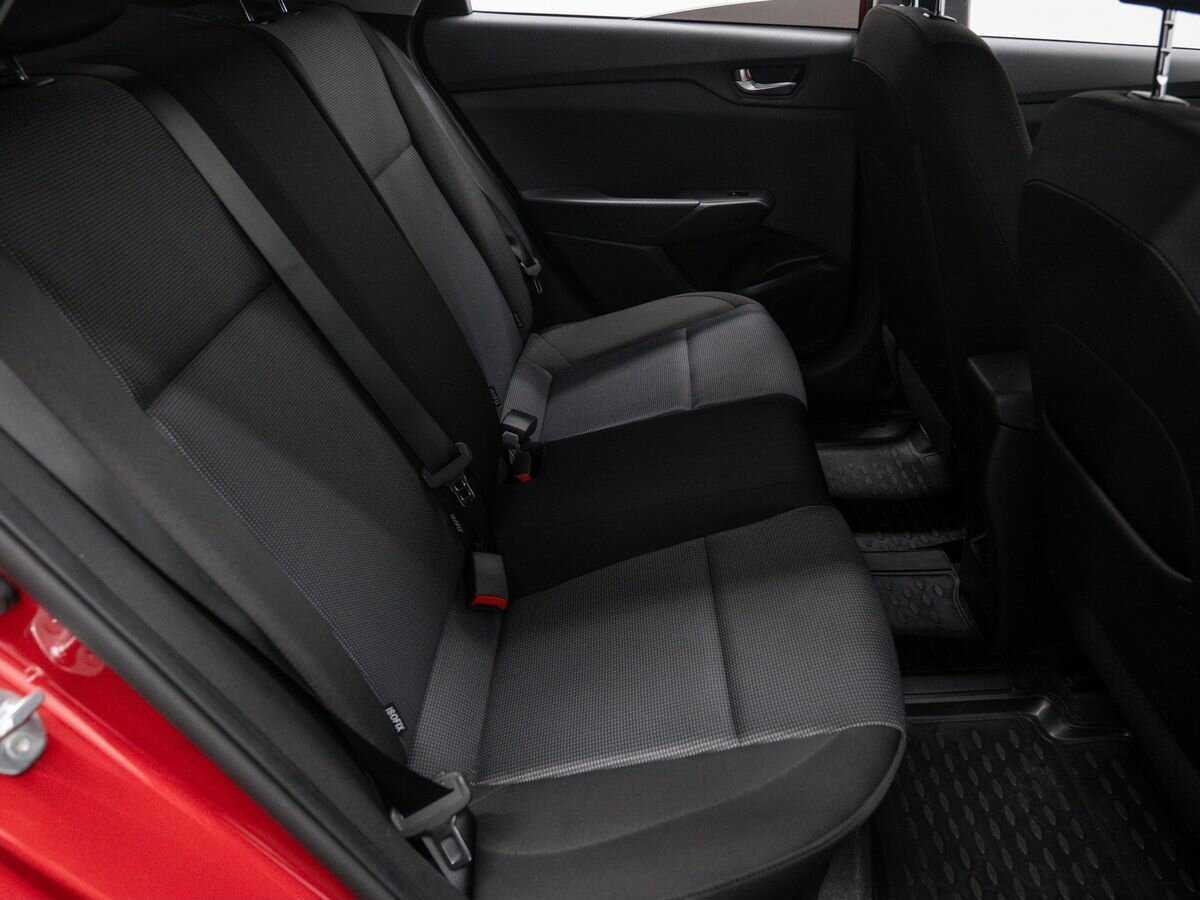 Hyundai Solaris с пробегом — 2021 год. Фото: #8