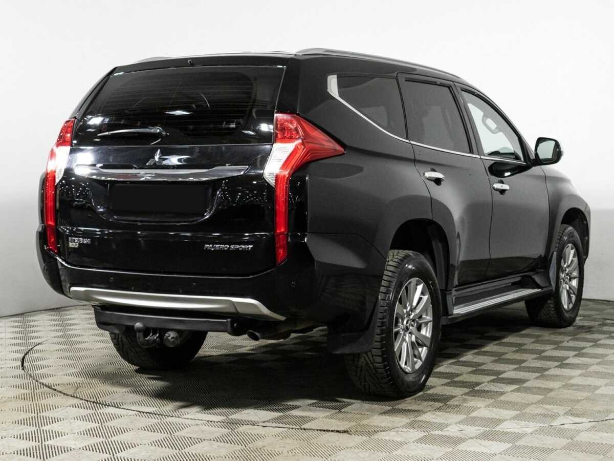 Mitsubishi Pajero Sport с пробегом — 2018 год. Фото: #4