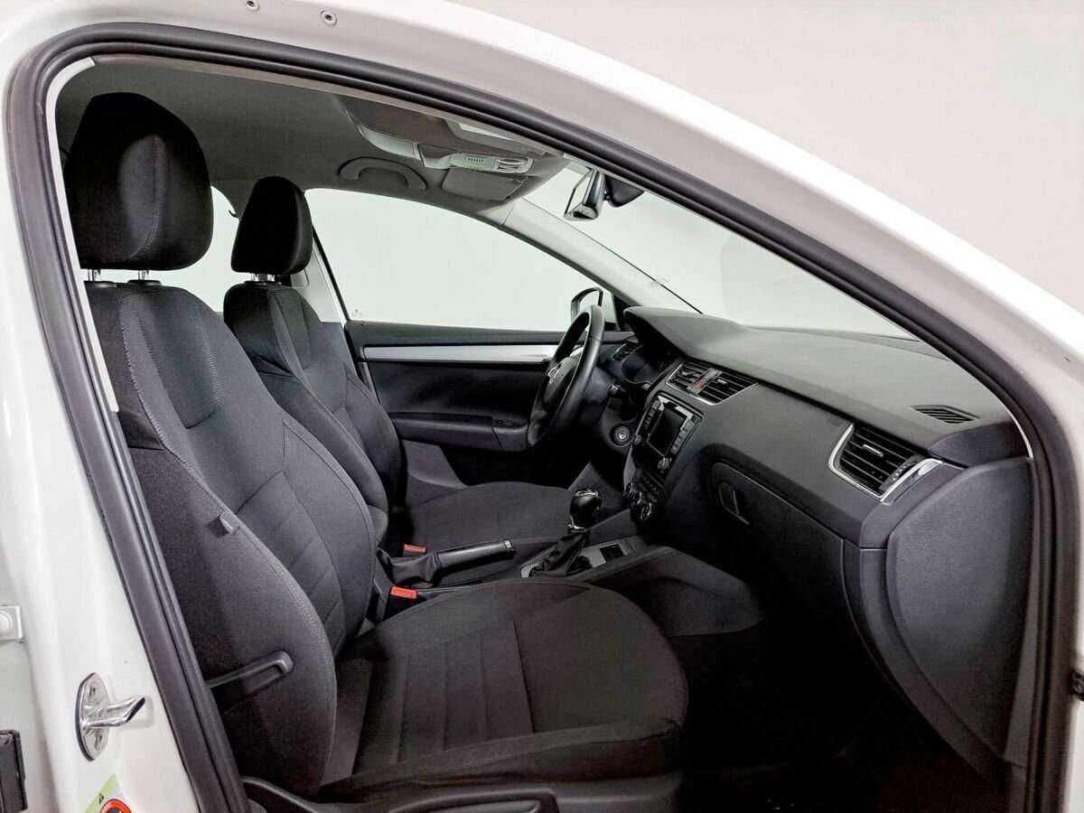 Skoda Octavia с пробегом — 2014 год. Фото: #8