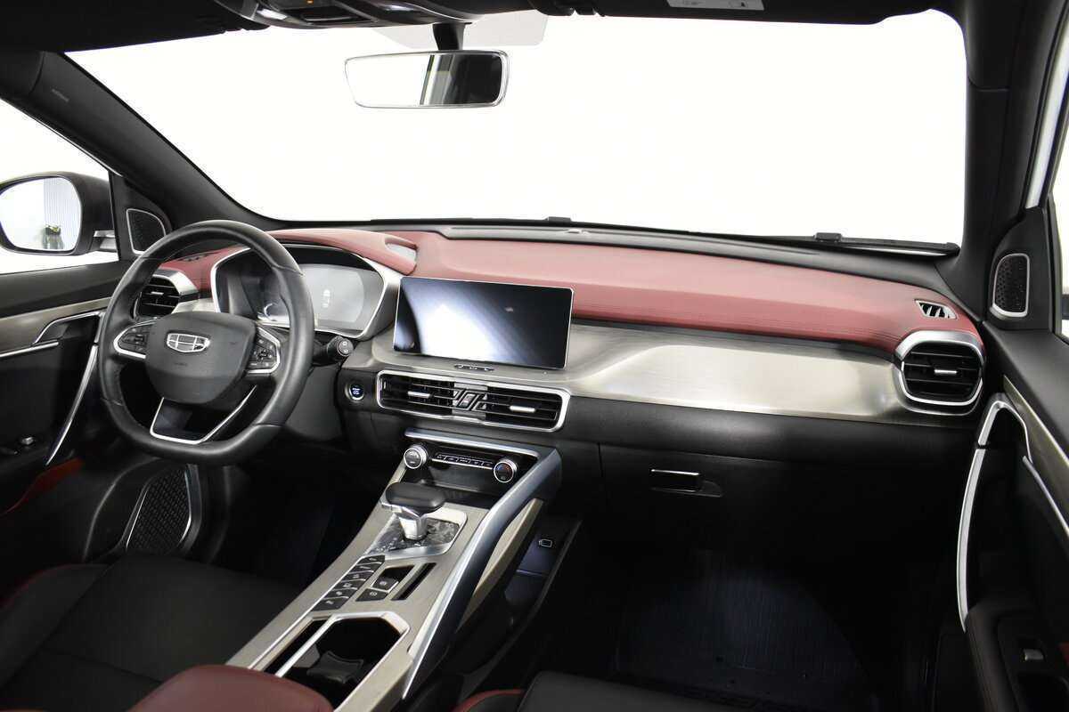 Geely Coolray с пробегом — 2023 год. Фото: #12