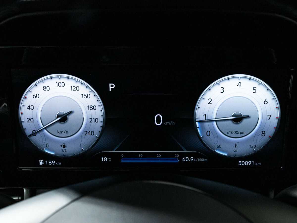 Hyundai Elantra с пробегом — 2021 год. Фото: #11