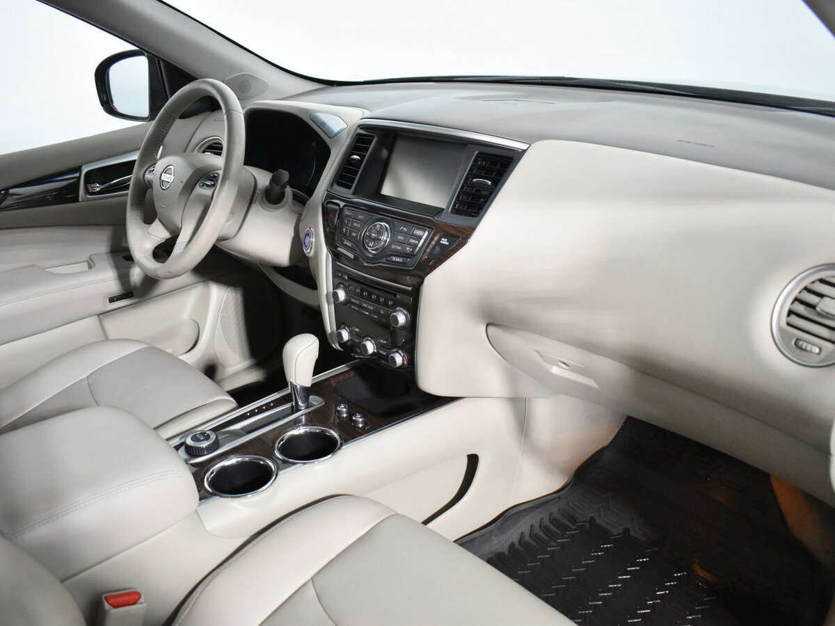 Nissan Pathfinder с пробегом — 2014 год. Фото: #13