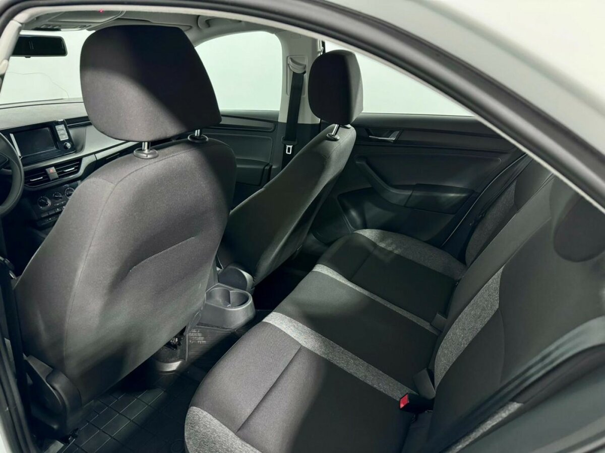 Skoda Rapid с пробегом — 2020 год. Фото: #8