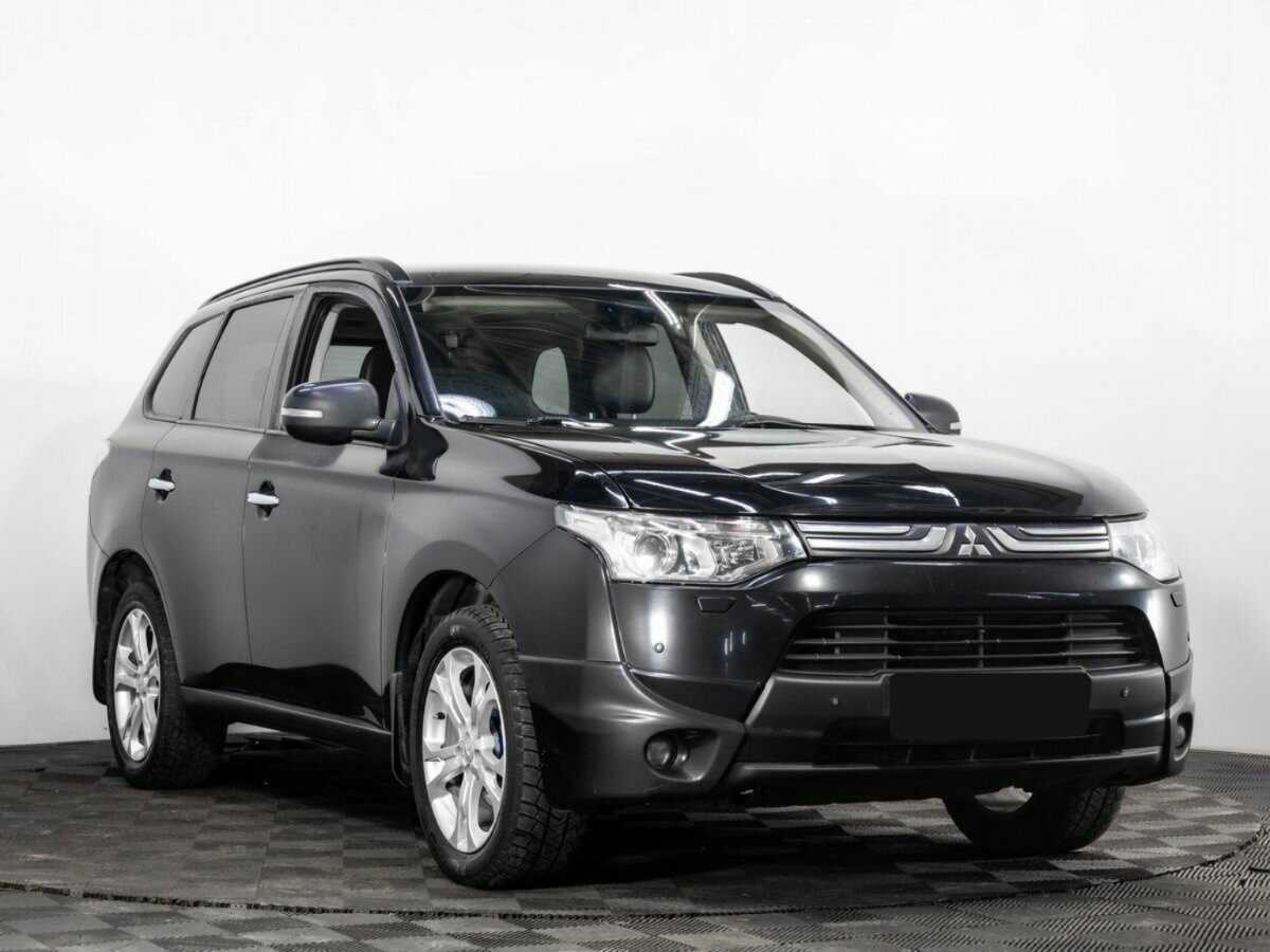 Mitsubishi Outlander с пробегом — 2013 год. Фото: #2
