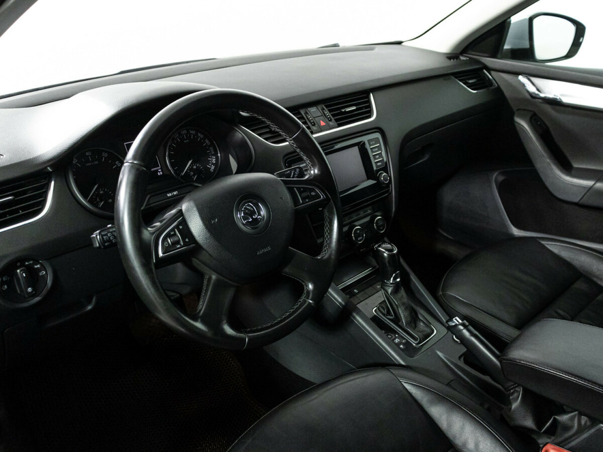 Skoda Octavia с пробегом — 2013 год. Фото: #9
