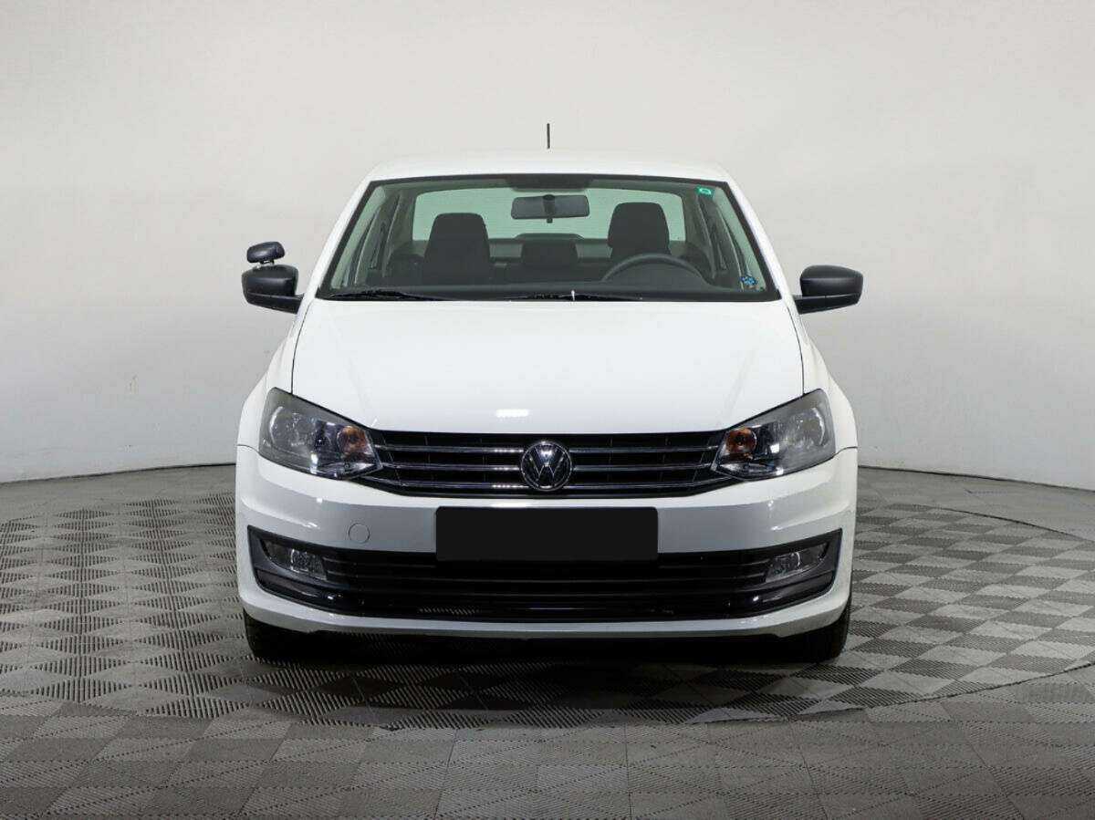 Volkswagen Polo с пробегом — 2018 год. Фото: #1