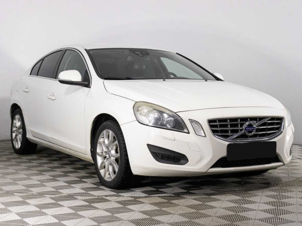 Volvo S60 с пробегом — 2012 год. Фото: #2