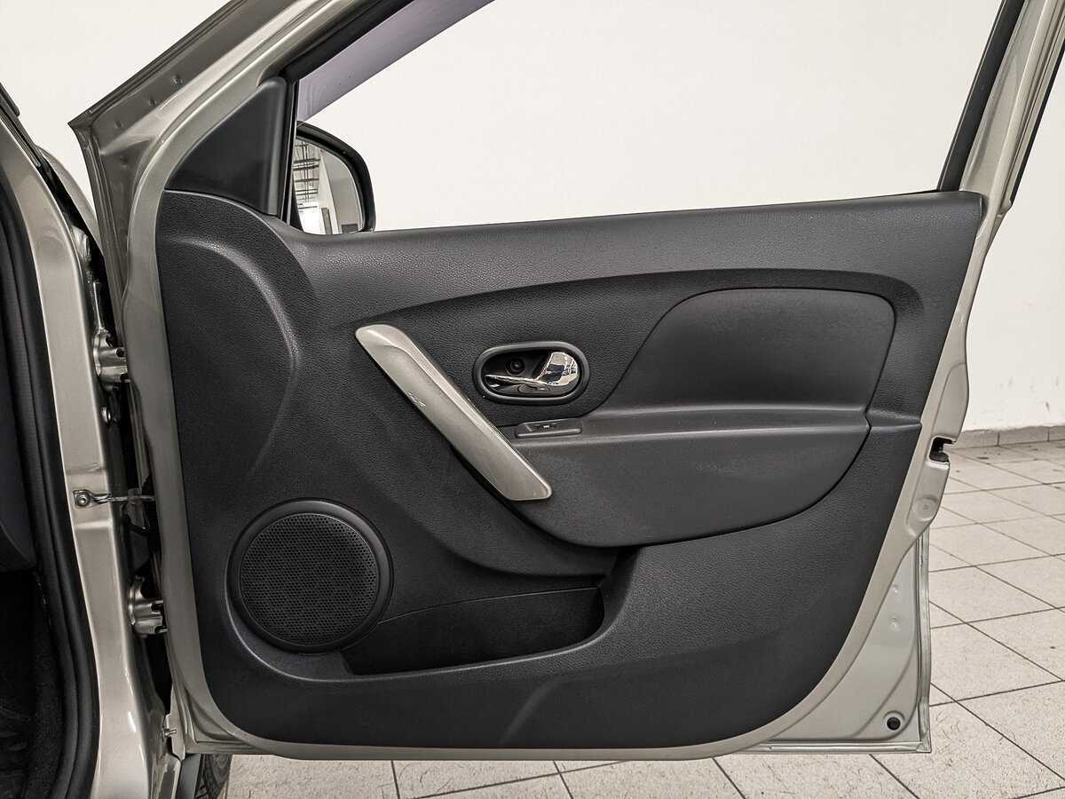 Renault Logan с пробегом — 2019 год. Фото: #24