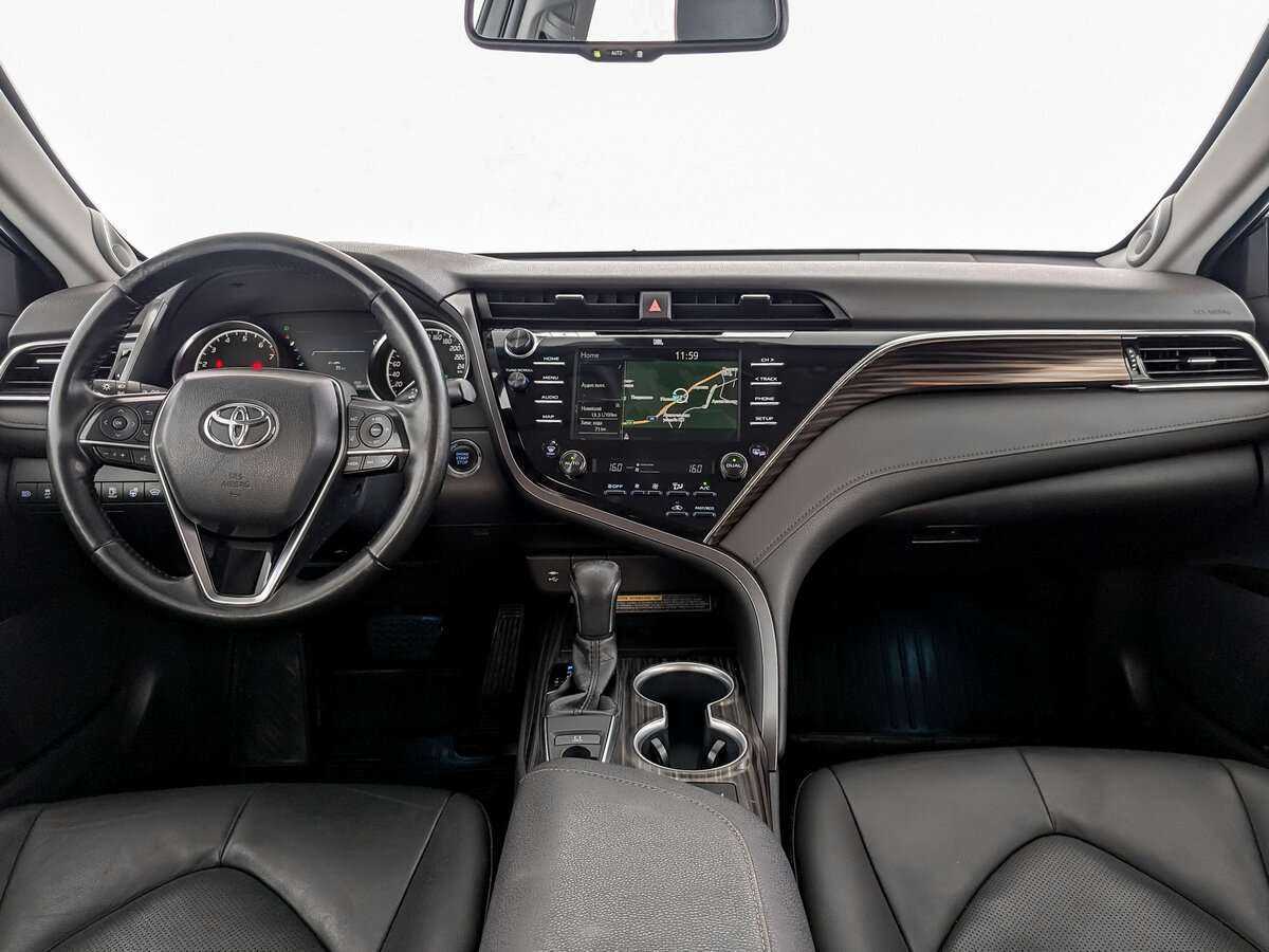 Toyota Camry с пробегом — 2019 год. Фото: #13