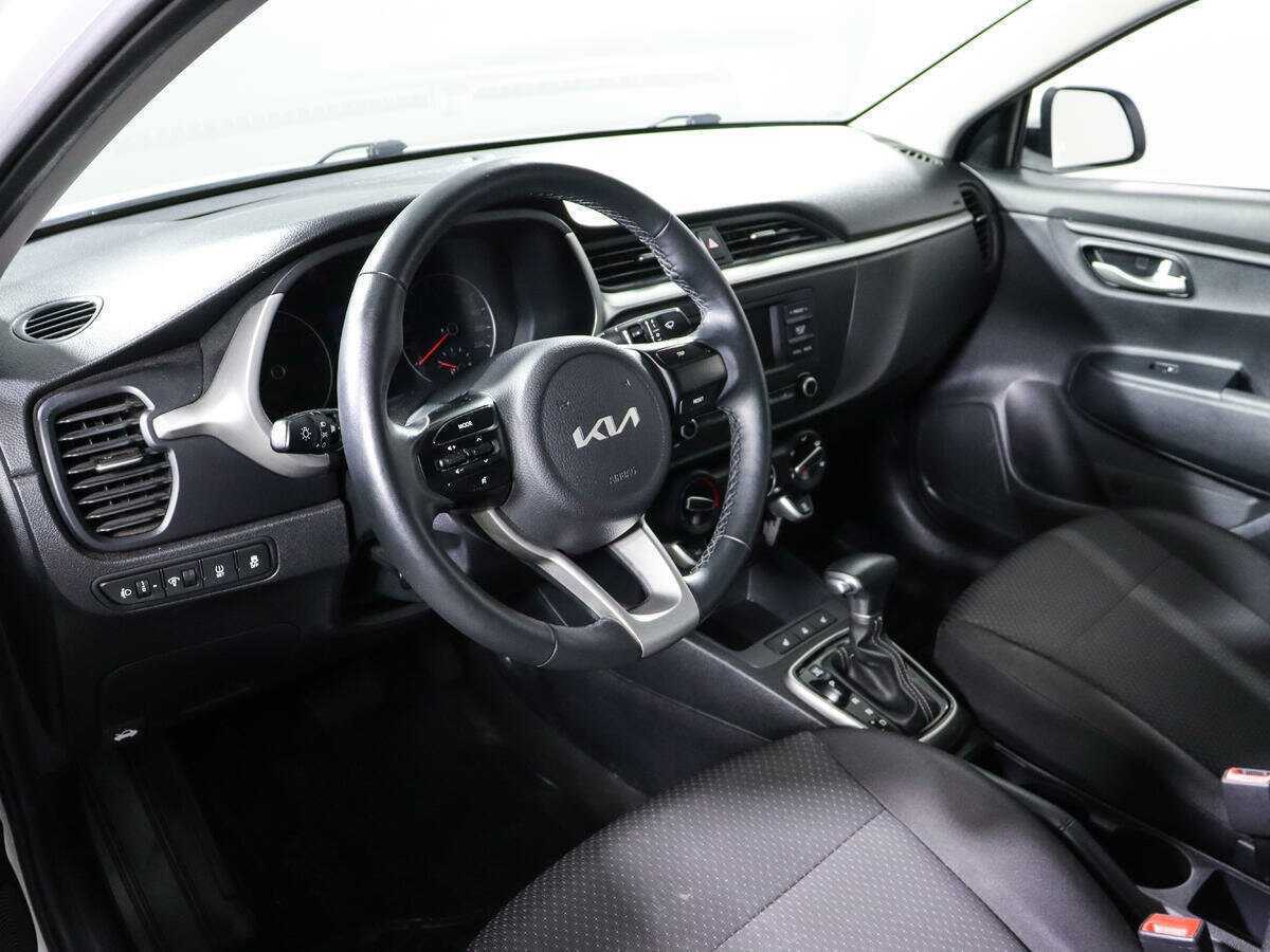 Kia Rio с пробегом — 2022 год. Фото: #13