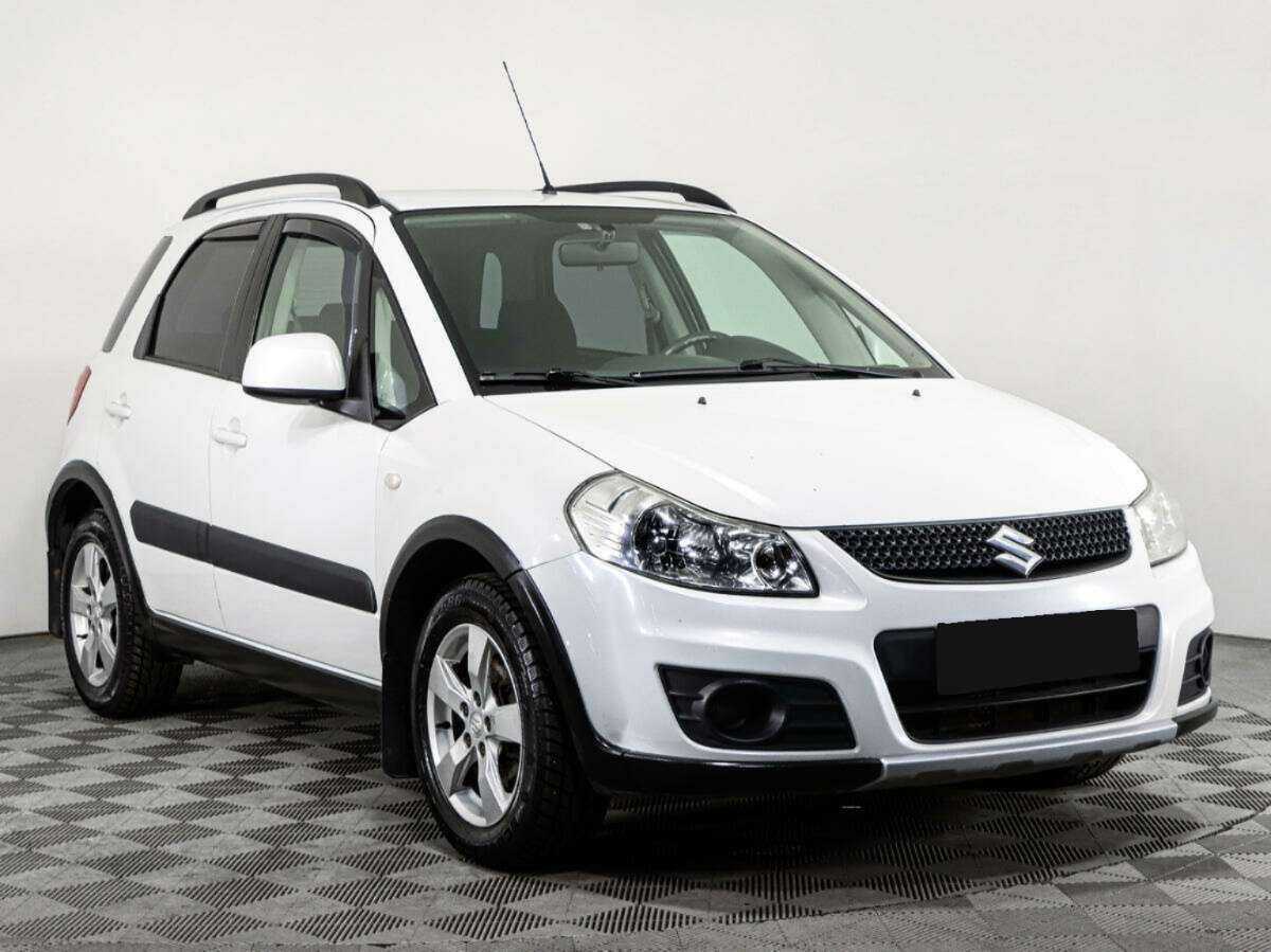 Suzuki SX4 с пробегом — 2013 год. Фото: #2