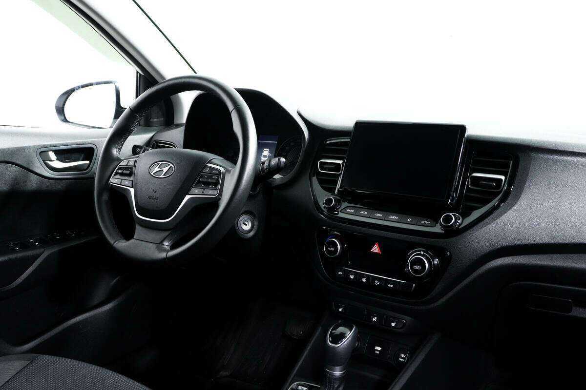 Hyundai Solaris с пробегом — 2021 год. Фото: #6