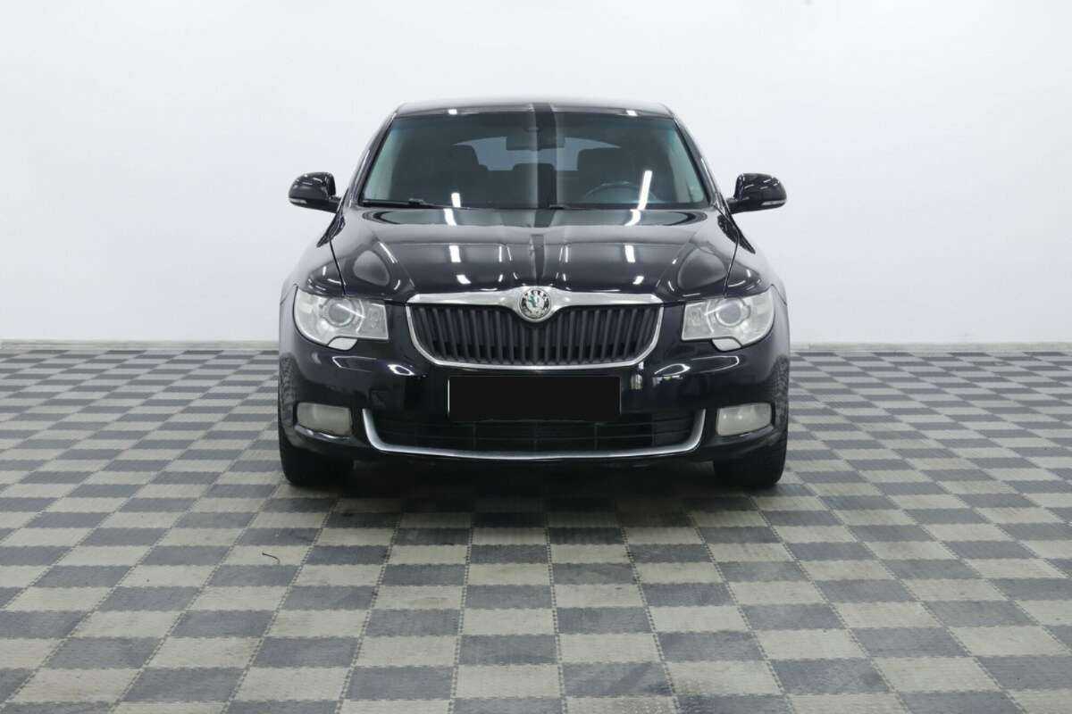 Skoda Superb с пробегом — 2013 год. Фото: #3