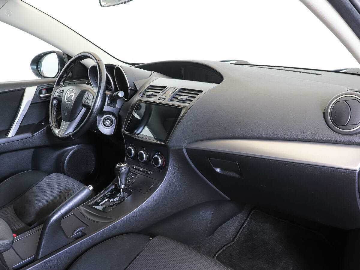 Mazda 3 с пробегом — 2012 год. Фото: #7
