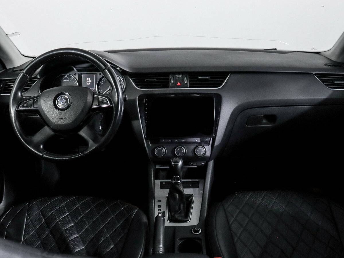 Skoda Octavia с пробегом — 2013 год. Фото: #9