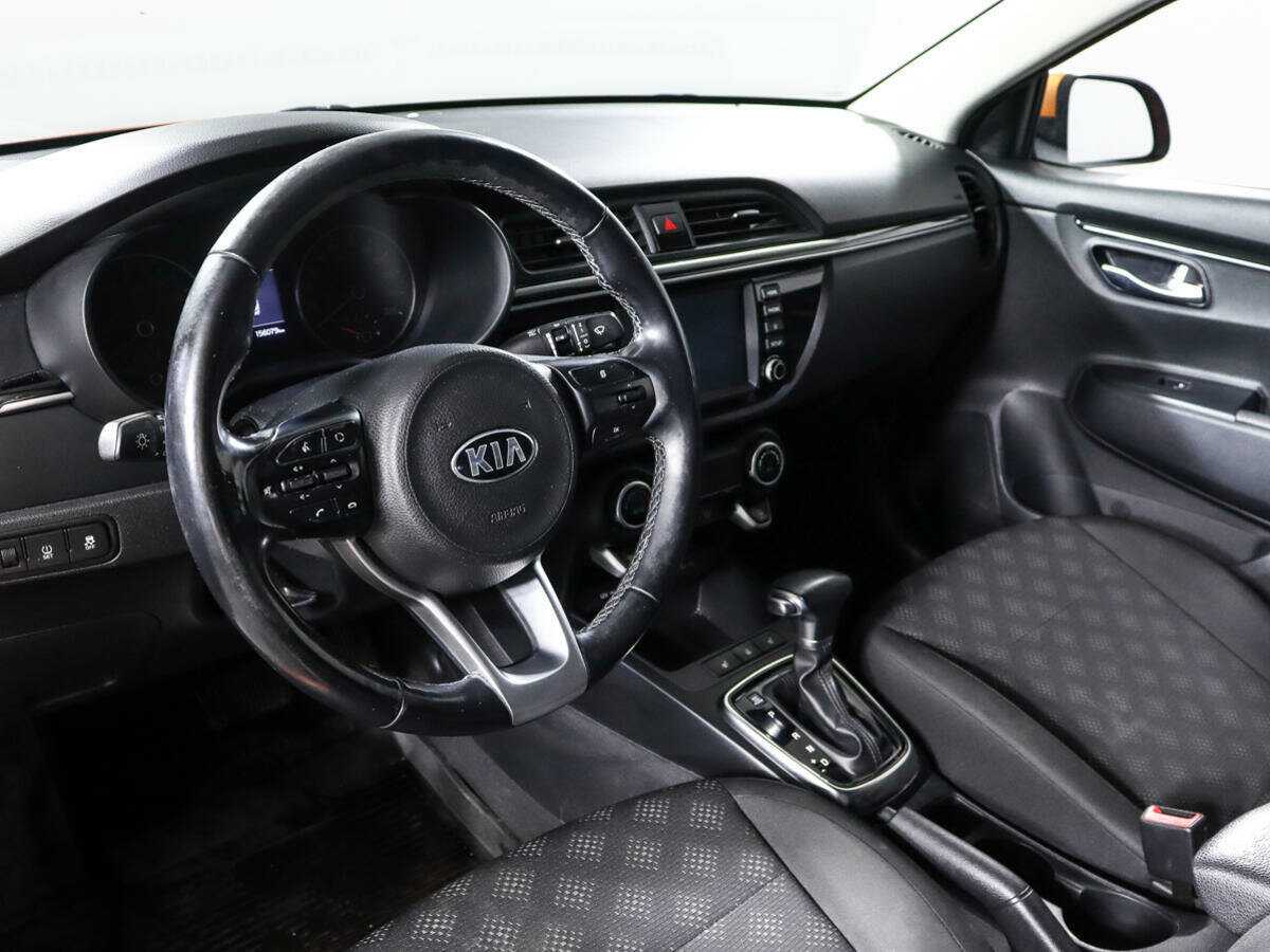 Kia Rio с пробегом — 2017 год. Фото: #10