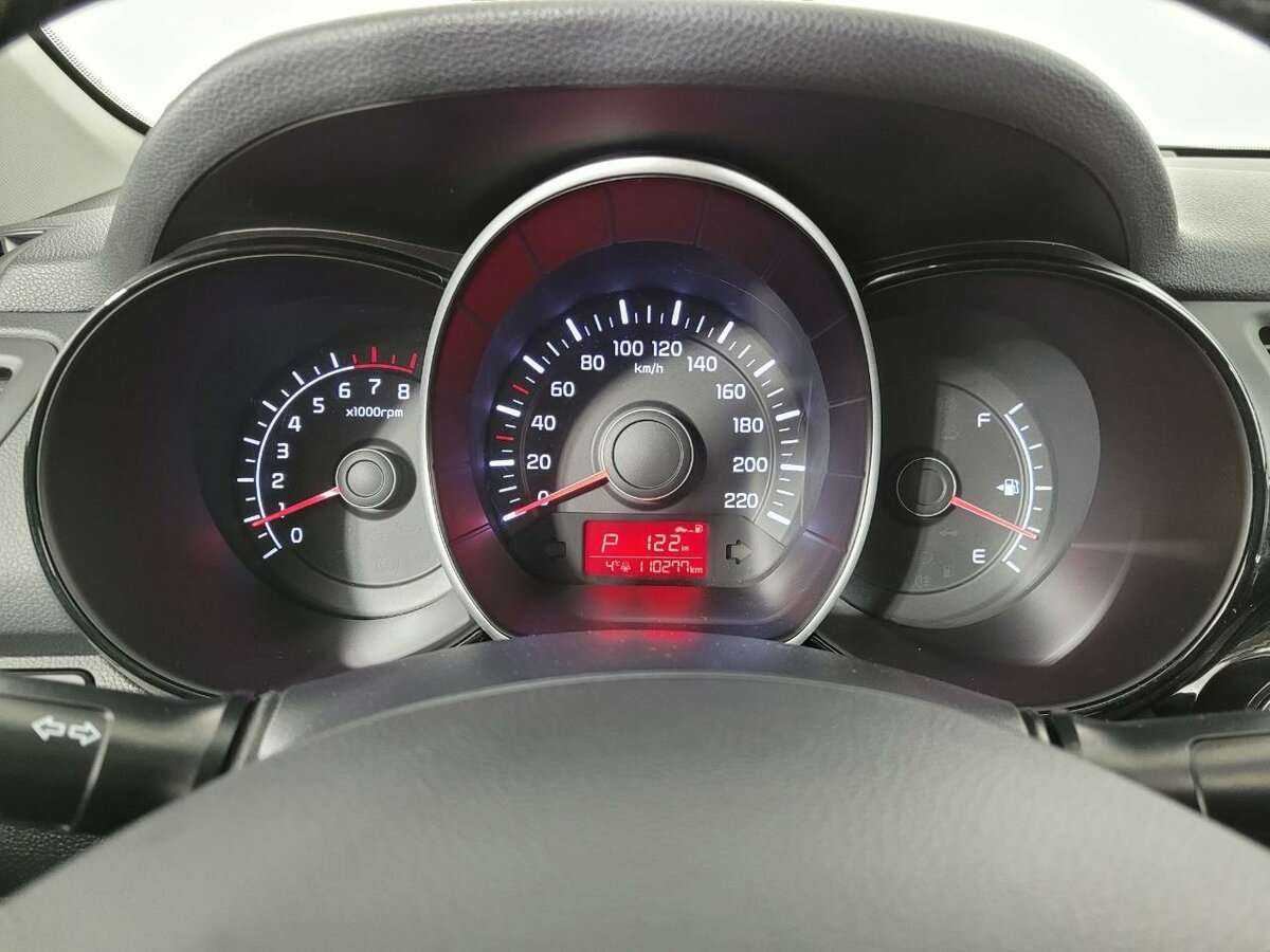 Kia Rio с пробегом — 2016 год. Фото: #10