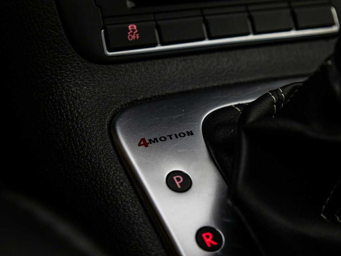 Volkswagen Tiguan с пробегом — 2015 год. Фото: #13