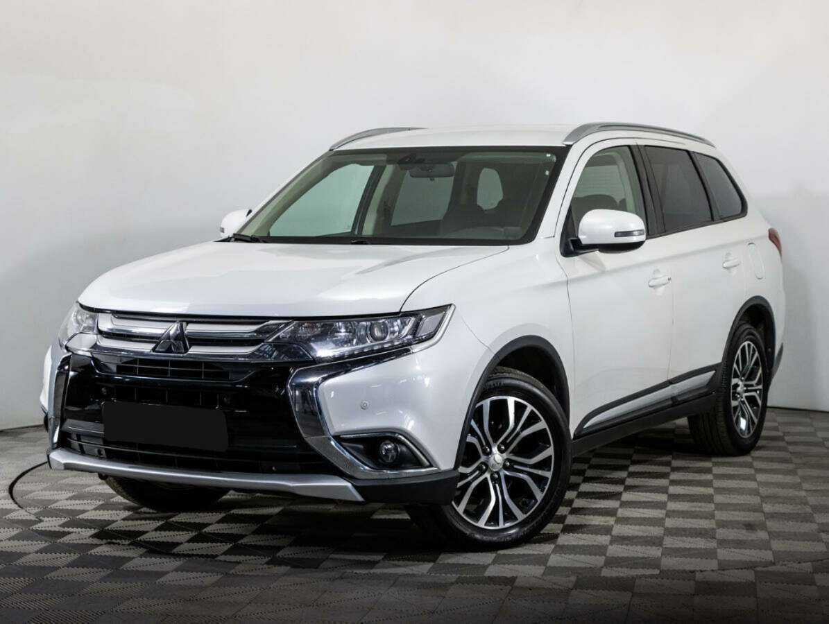 Mitsubishi Outlander с пробегом — 2018 год. Фото: #0