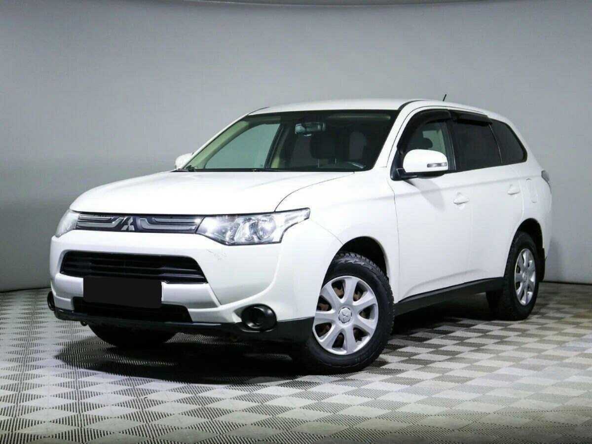 Mitsubishi Outlander с пробегом — 2012 год. Посмотреть фото