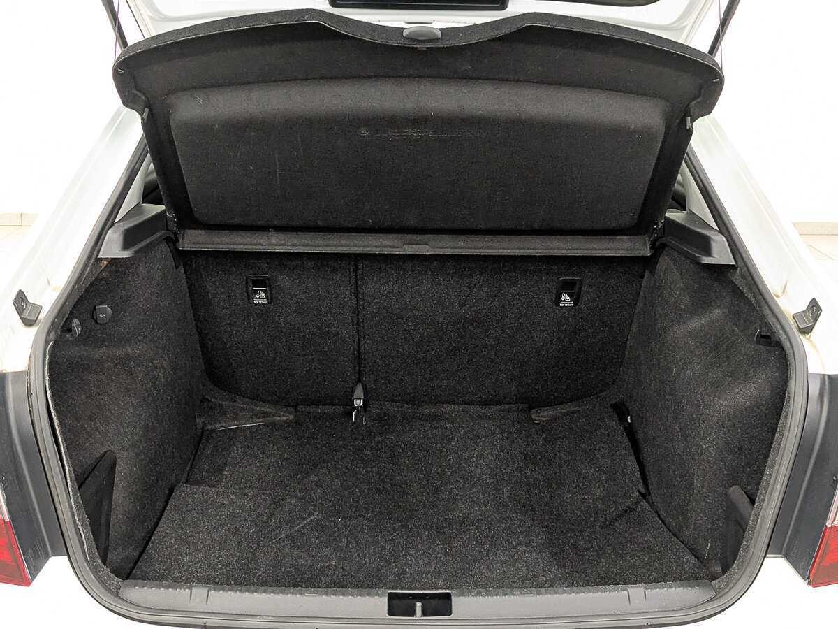 Skoda Rapid с пробегом — 2019 год. Фото: #9