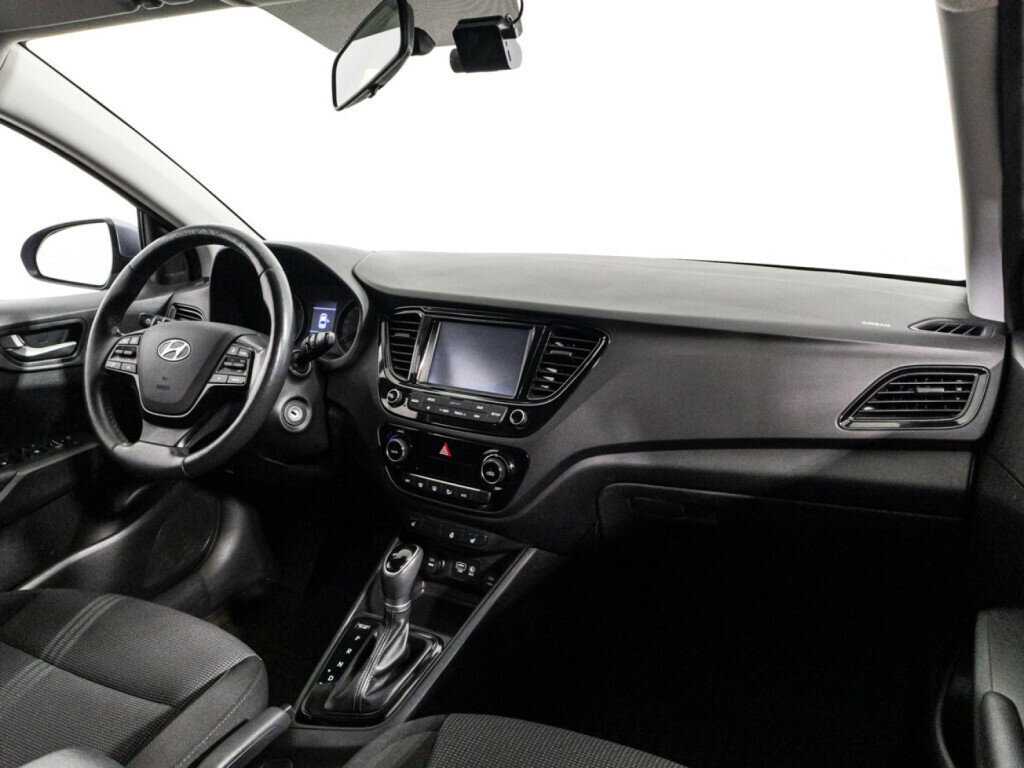 Hyundai Solaris с пробегом — 2017 год. Фото: #8
