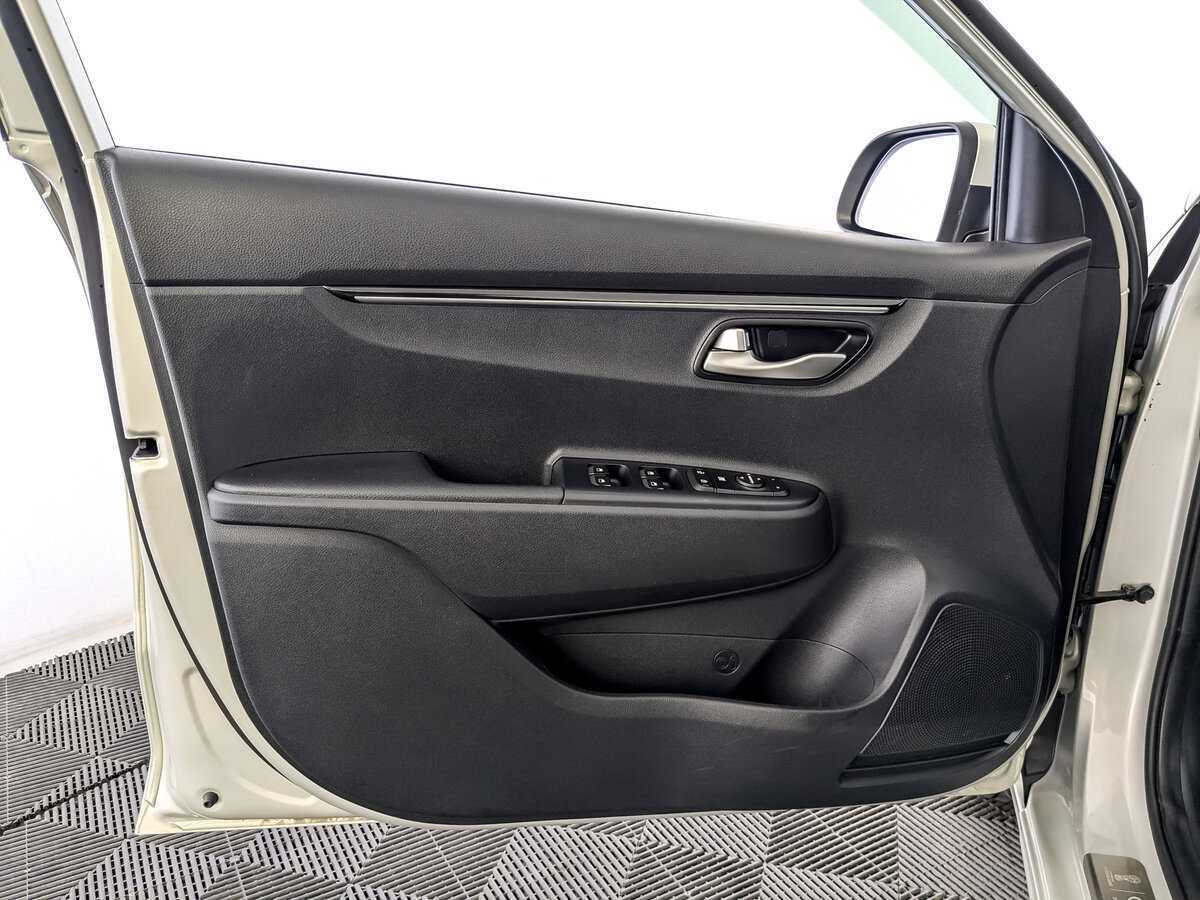 Kia Rio с пробегом — 2018 год. Фото: #13