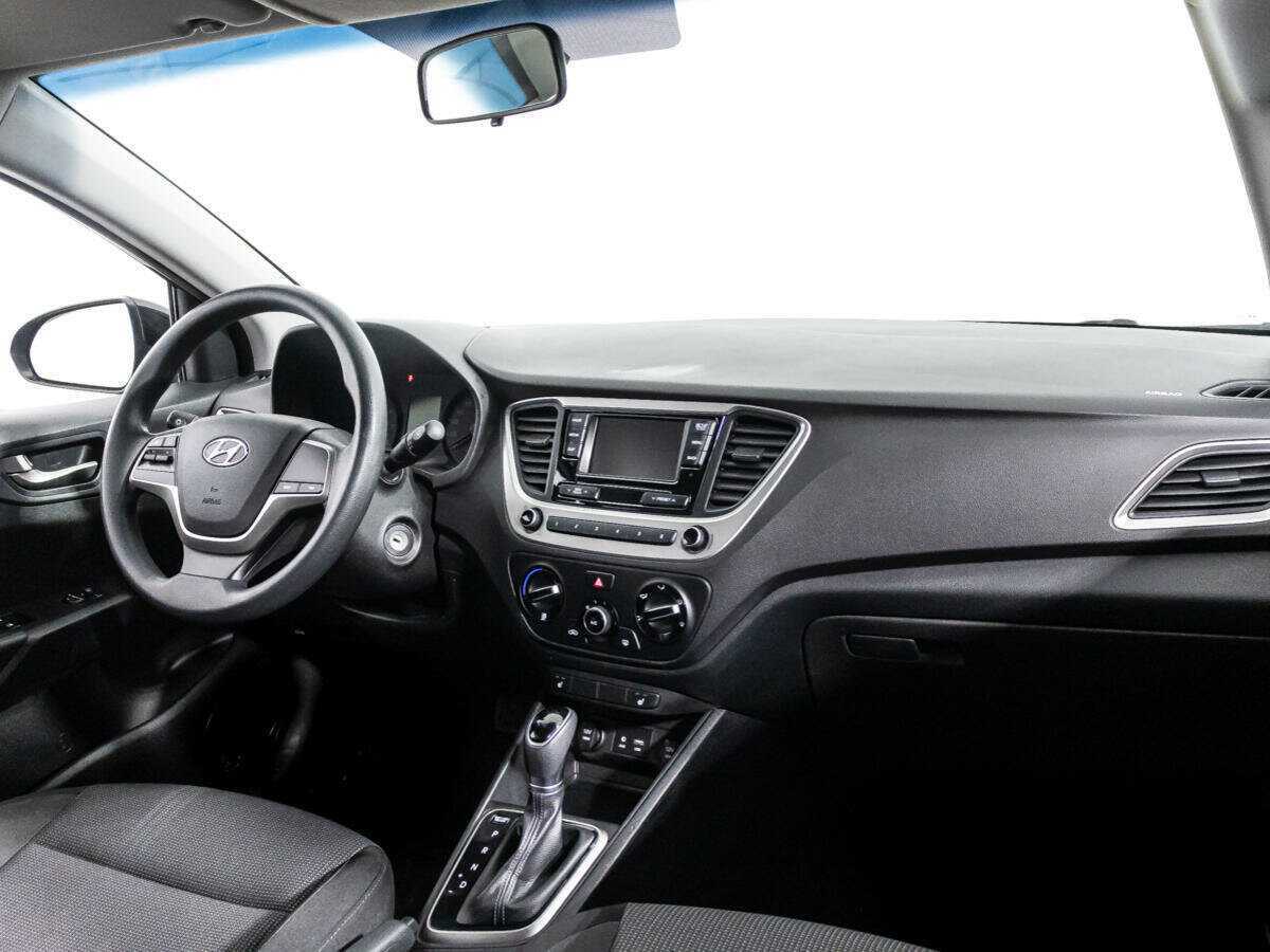 Hyundai Solaris с пробегом — 2017 год. Фото: #8