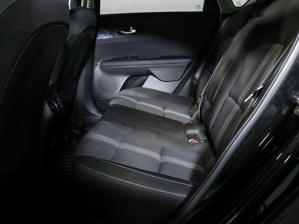 Kia Cerato с пробегом — 2021 год. Фото: #6