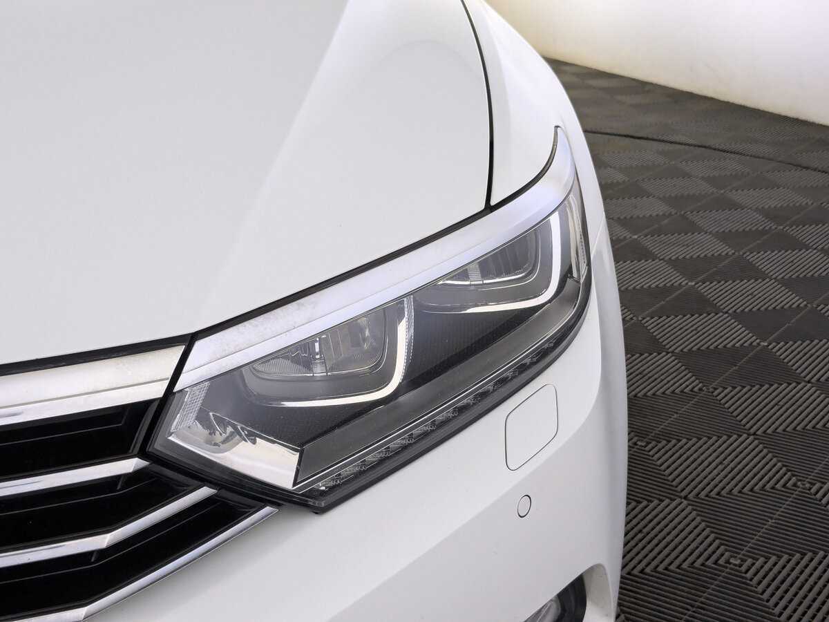 Volkswagen Passat с пробегом — 2019 год. Фото: #10