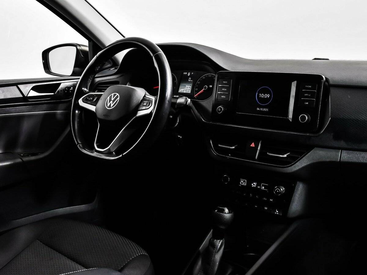 Volkswagen Polo с пробегом — 2020 год. Фото: #7